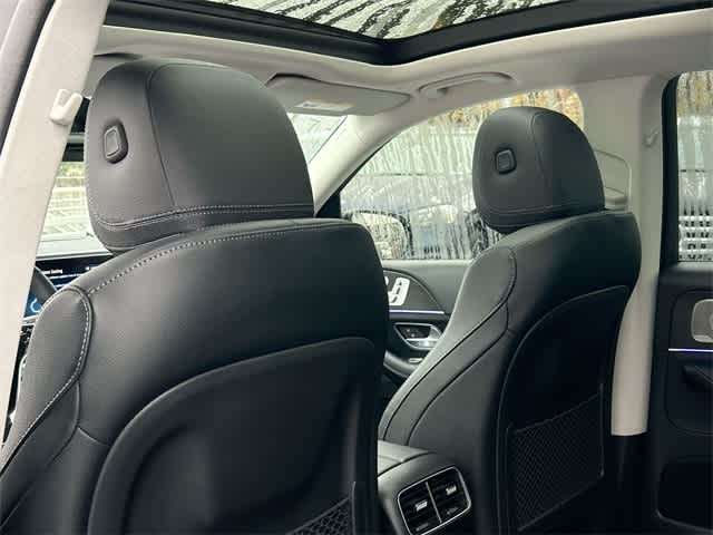 Thumbnail: 2026 Mercedes-Benz GLE - 19