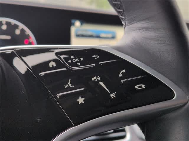 Thumbnail: 2026 Mercedes-Benz GLE - 26