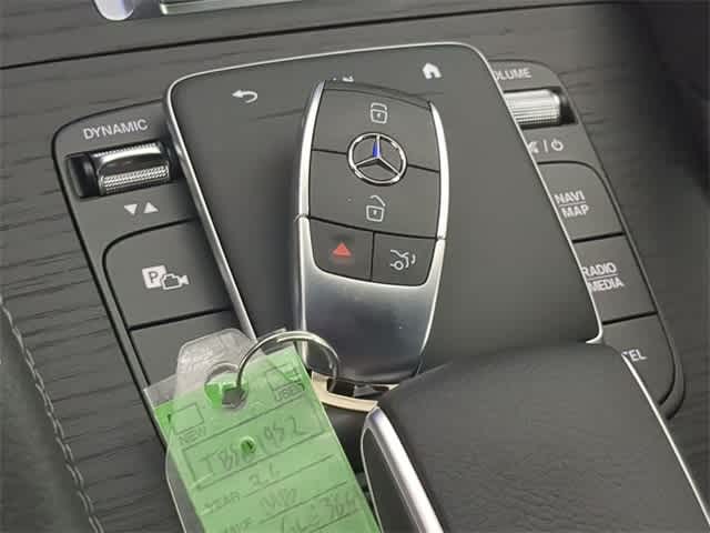 Thumbnail: 2026 Mercedes-Benz GLE - 37