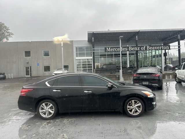 Thumbnail: 2013 Nissan Altima - 4