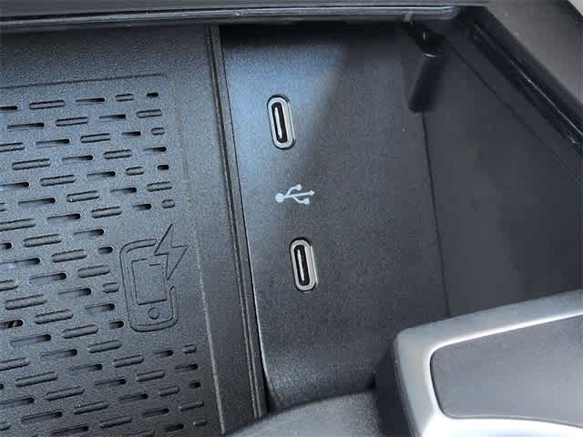 Thumbnail: 2026 Mercedes-Benz GLE - 32