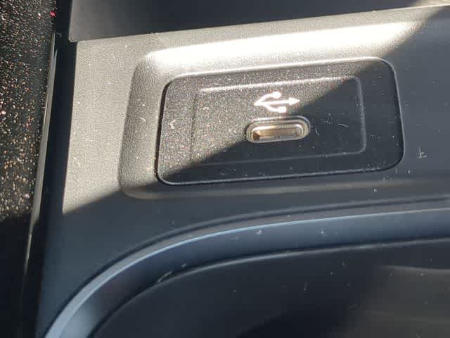 Thumbnail: 2026 Mercedes-Benz GLB - 31