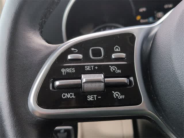 Thumbnail: 2021 Mercedes-Benz GLC - 24