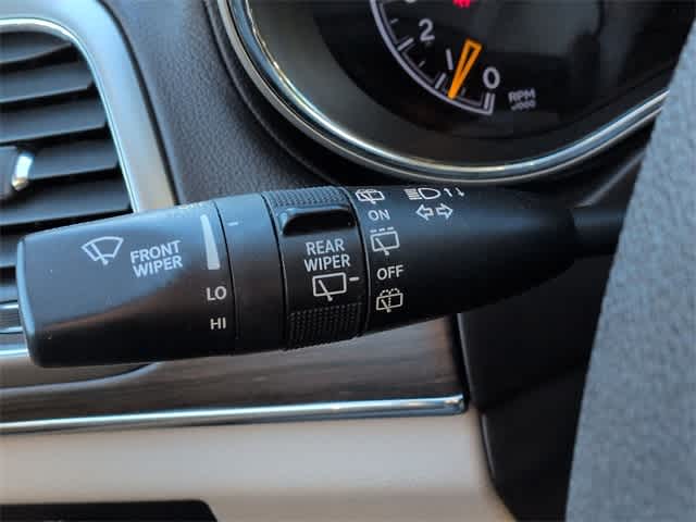 Thumbnail: 2017 Jeep Grand Cherokee - 28