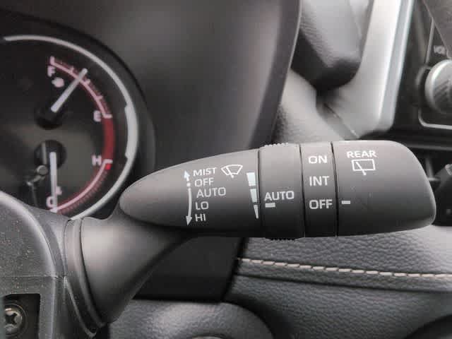 Thumbnail: 2025 Toyota RAV4 - 26