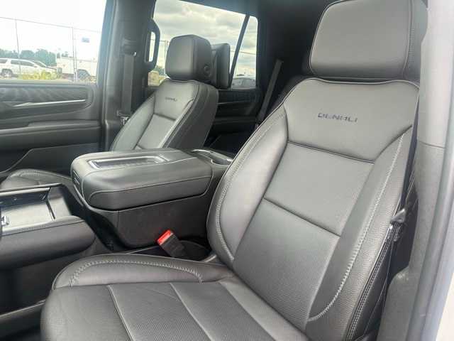 Thumbnail: 2023 GMC Yukon - 13