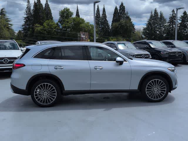 Thumbnail: 2026 Mercedes-Benz GLC - 9