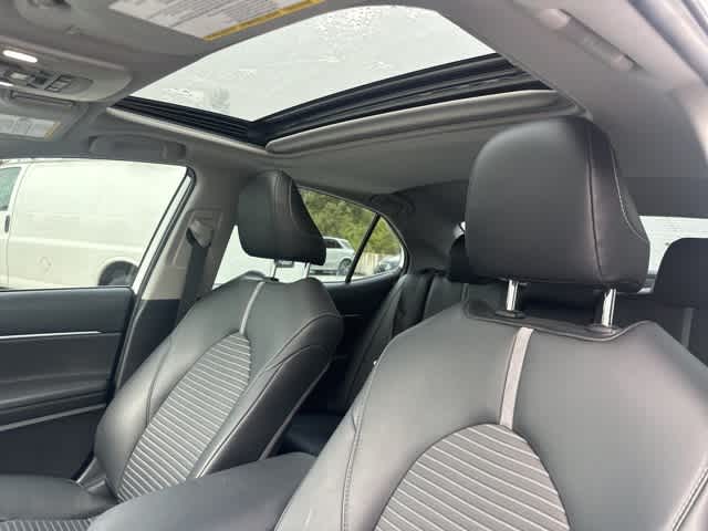 Thumbnail: 2019 Toyota Camry - 14