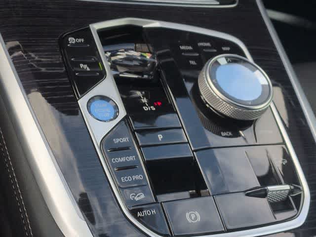 Thumbnail: 2024 BMW X7 - 34