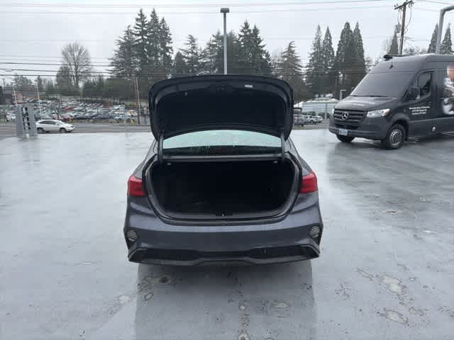 Thumbnail: 2024 Kia Forte - 9