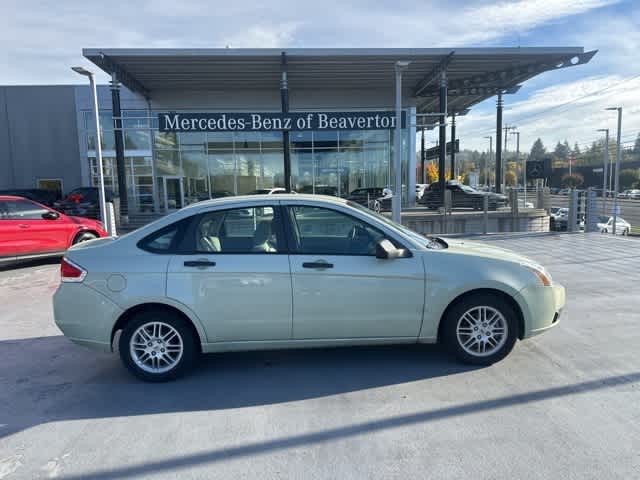 Thumbnail: 2010 Ford Focus - 4