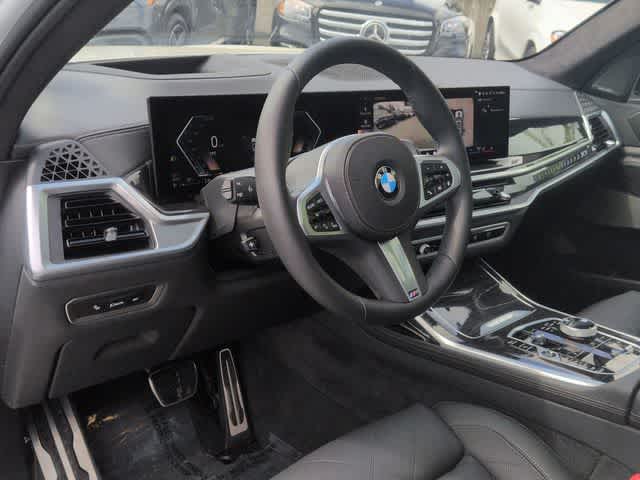 Thumbnail: 2024 BMW X7 - 10