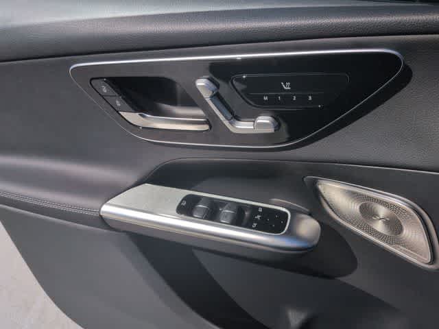 Thumbnail: 2026 Mercedes-Benz GLC - 17