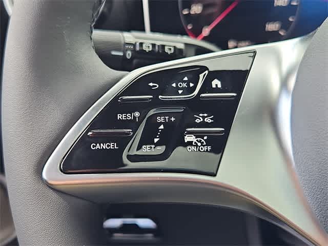 Thumbnail: 2025 Mercedes-Benz GLC - 26