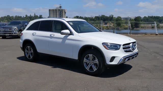Thumbnail: 2022 Mercedes-Benz GLC - 2