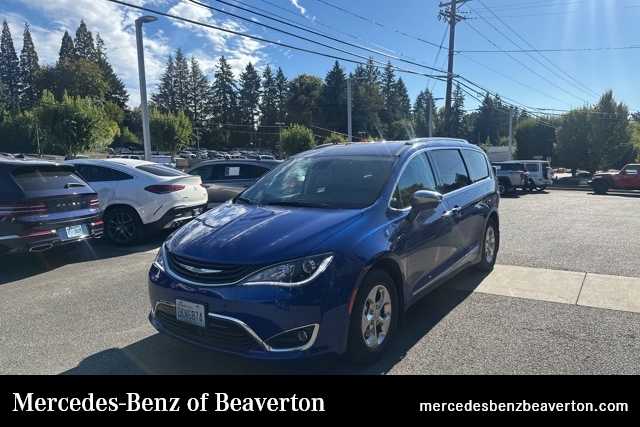 Thumbnail: 2018 Chrysler Pacifica - 1
