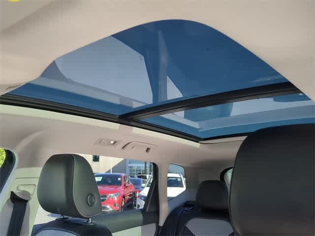 Thumbnail: 2023 Volkswagen Taos - 20