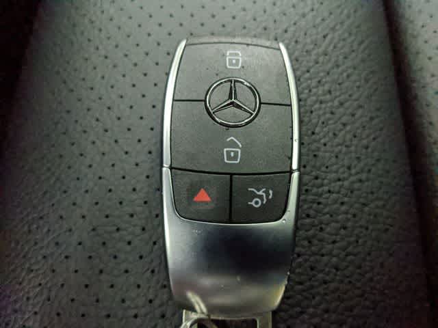 Thumbnail: 2022 Mercedes-Benz GLC - 40