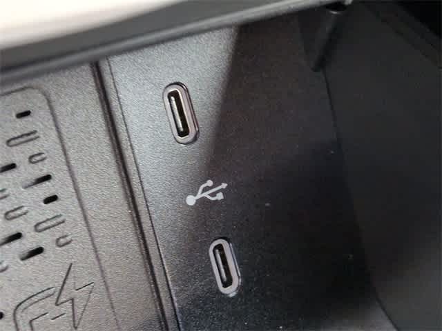 Thumbnail: 2025 Mercedes-Benz GLE - 33