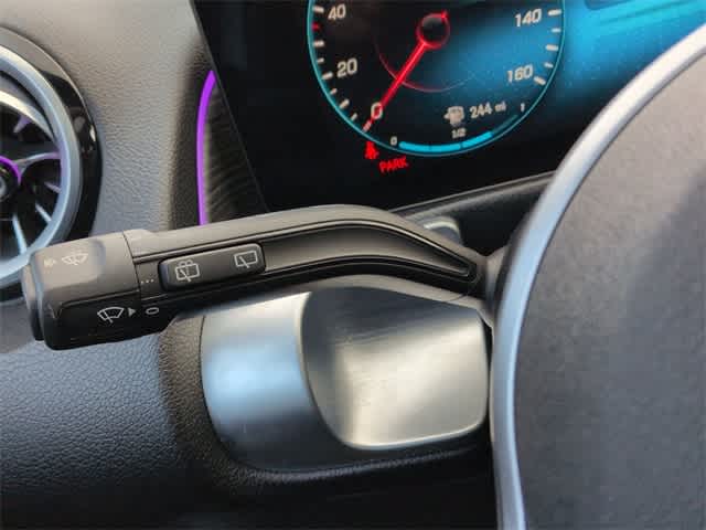 Thumbnail: 2023 Mercedes-Benz GLB - 28