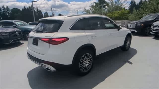 Thumbnail: 2025 Mercedes-Benz GLC - 8