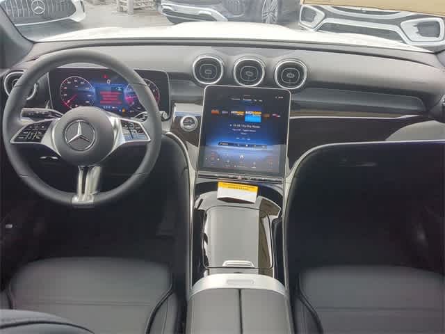 Thumbnail: 2025 Mercedes-Benz GLC - 15