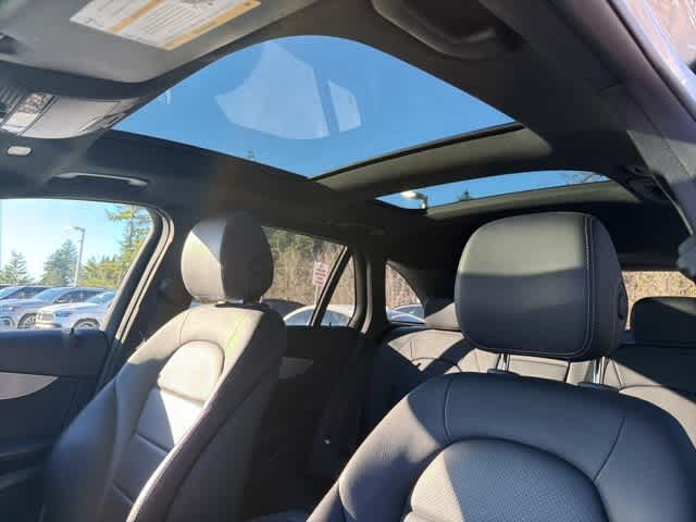 Thumbnail: 2017 Mercedes-Benz GLC - 14