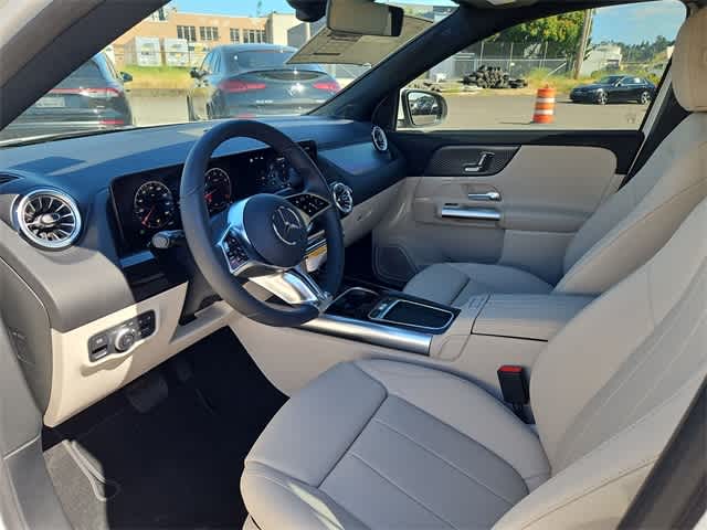 Thumbnail: 2025 Mercedes-Benz GLA - 10