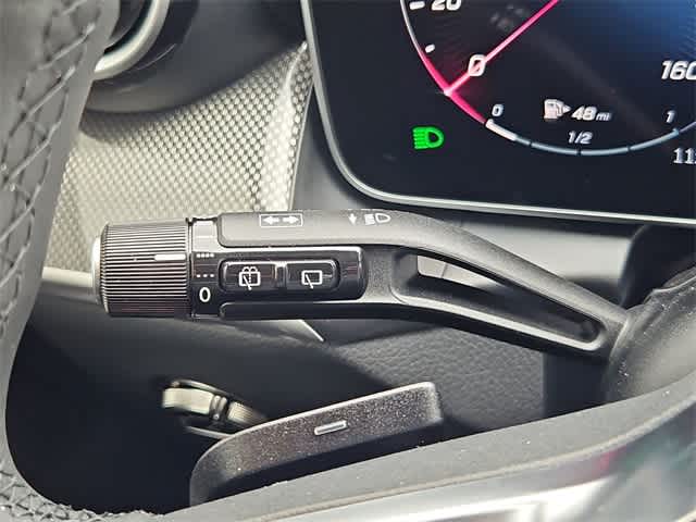 Thumbnail: 2025 Mercedes-Benz GLC - 26