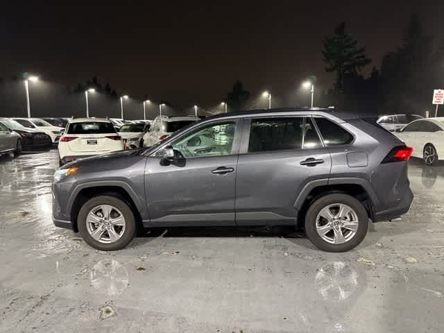 Thumbnail: 2022 Toyota RAV4 - 8