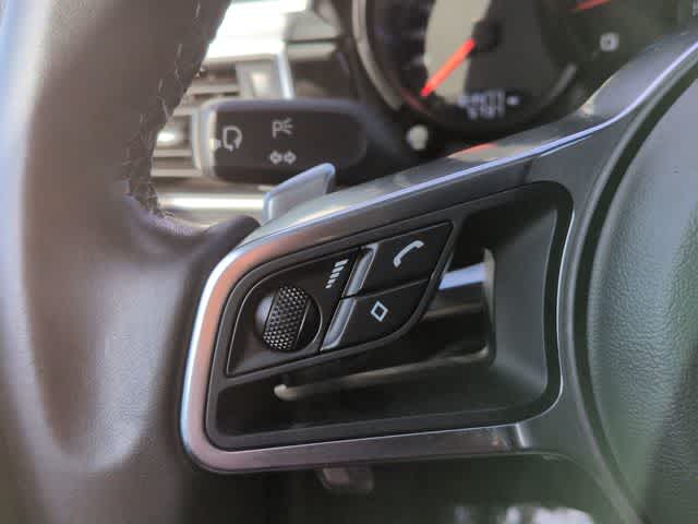 Thumbnail: 2018 Porsche Macan - 26