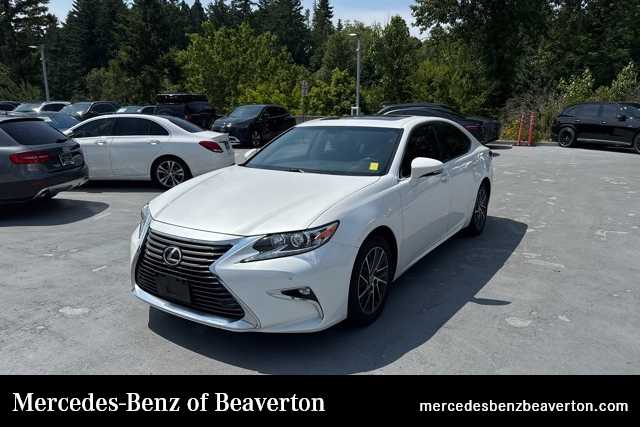 Thumbnail: 2016 Lexus ES - 1