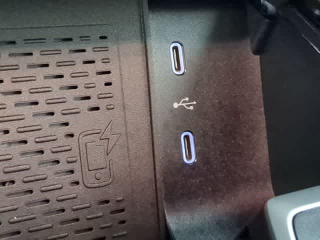 Thumbnail: 2026 Mercedes-Benz GLE - 30