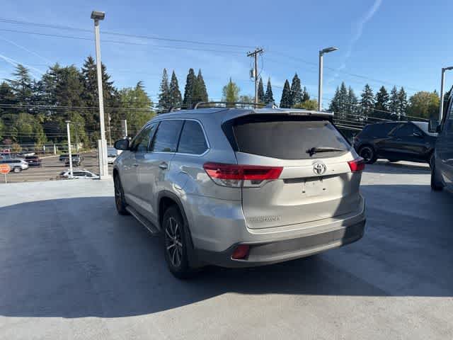 Thumbnail: 2018 Toyota Highlander - 9
