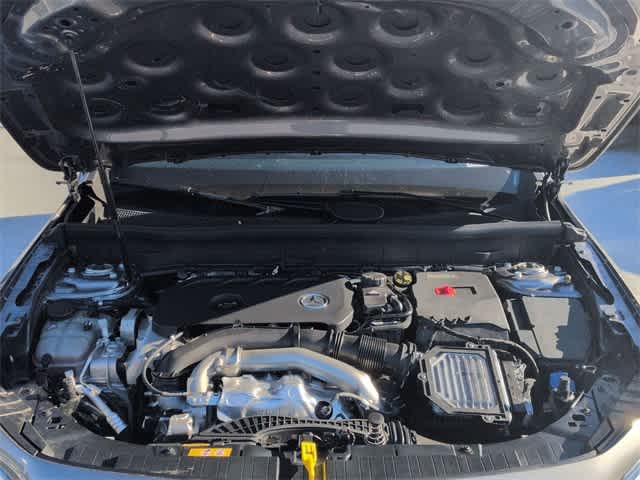 Thumbnail: 2025 Mercedes-Benz GLB - 15