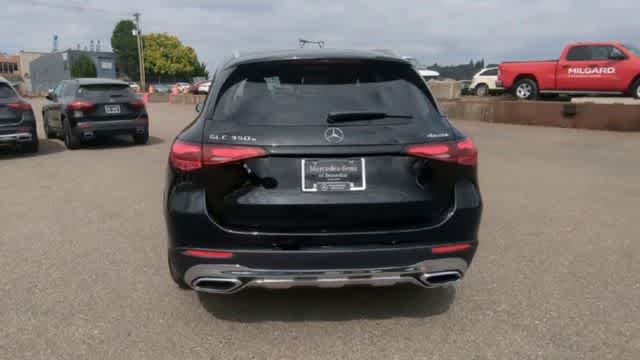 Thumbnail: 2026 Mercedes-Benz GLC - 7