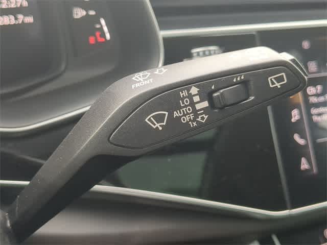 Thumbnail: 2023 Audi Q8 - 27