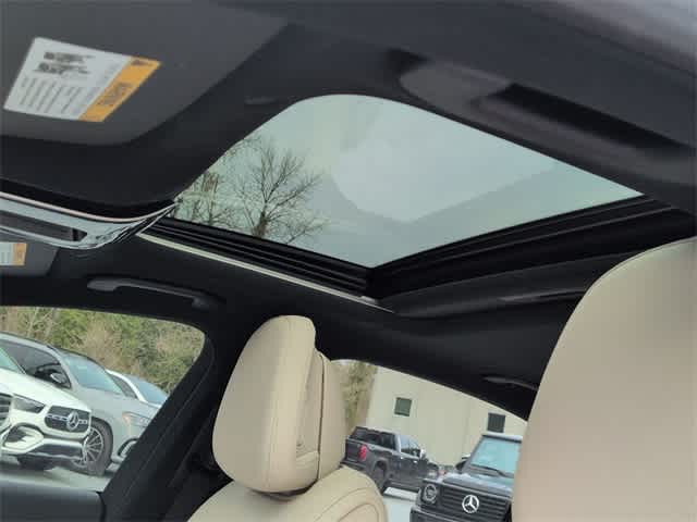 Thumbnail: 2025 Mercedes-Benz C-Class - 19