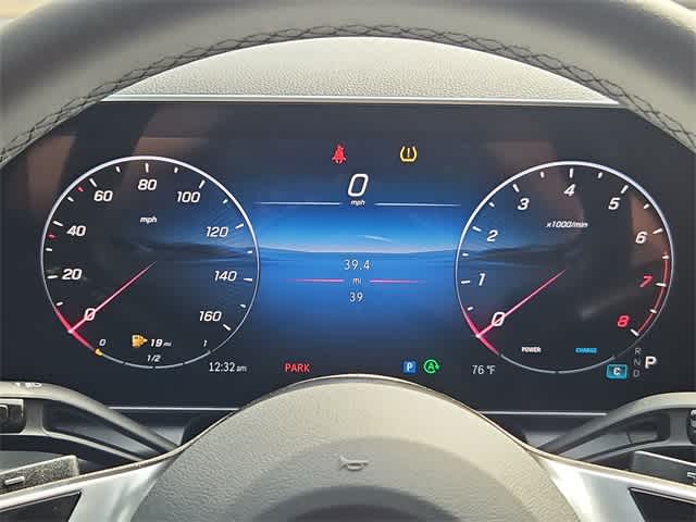 Thumbnail: 2025 Mercedes-Benz GLC - 33