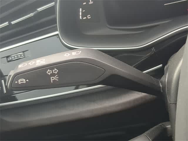 Thumbnail: 2023 Audi Q8 - 28