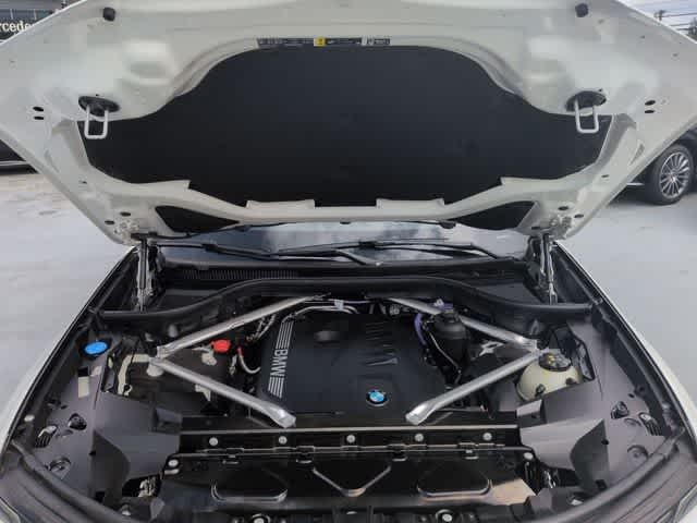 Thumbnail: 2024 BMW X7 - 14