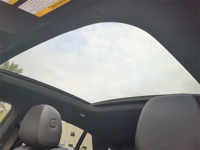 Thumbnail: 2026 Mercedes-Benz GLE - 19