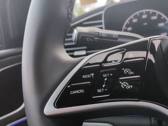 Thumbnail: 2026 Mercedes-Benz GLE - 25