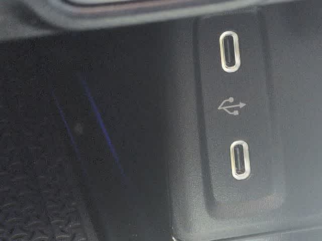 Thumbnail: 2026 Mercedes-Benz GLC - 30