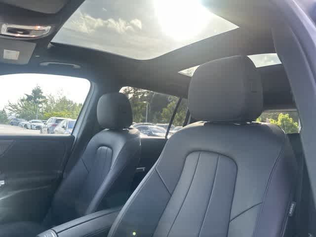 2021 Mercedes-Benz GLB 250 14