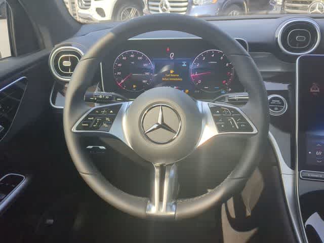 Thumbnail: 2025 Mercedes-Benz GLC - 24