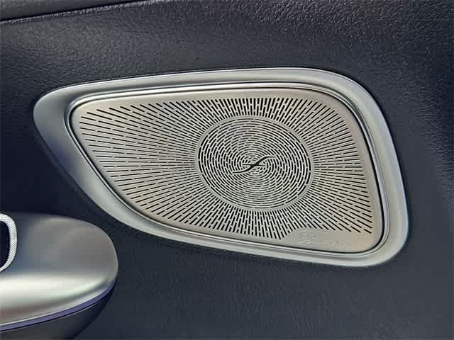 Thumbnail: 2025 Mercedes-Benz GLC - 33