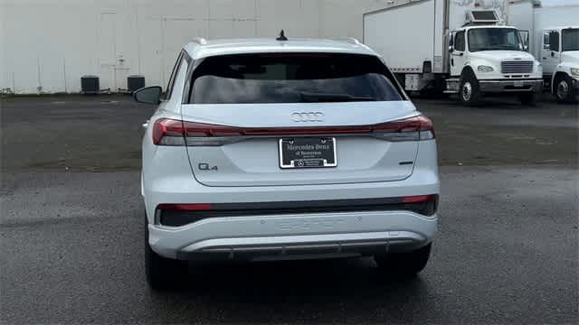 Thumbnail: 2023 Audi Q4 e-tron - 7