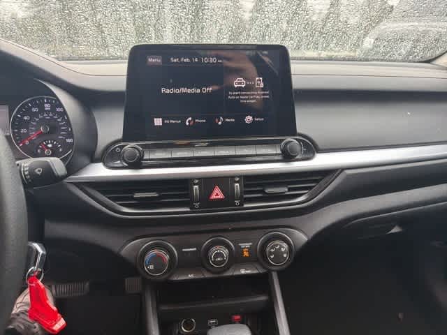 Thumbnail: 2024 Kia Forte - 14