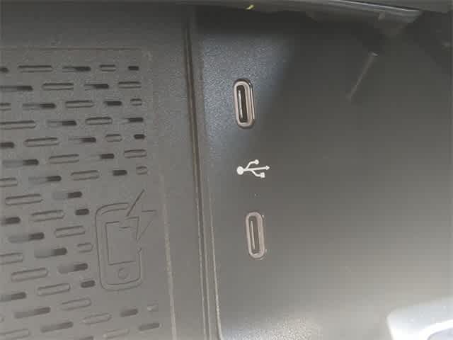 Thumbnail: 2025 Mercedes-Benz GLE - 32